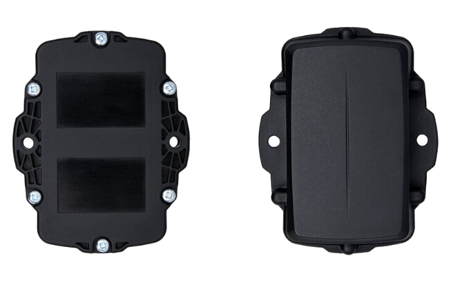 battery operated GPS tracker top and bottom